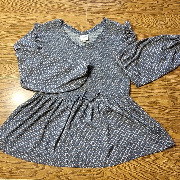 Hayden Tops - Hayden Los Angeles‎ Dress Top Women’s Size 1XL. Measurements in pictures.